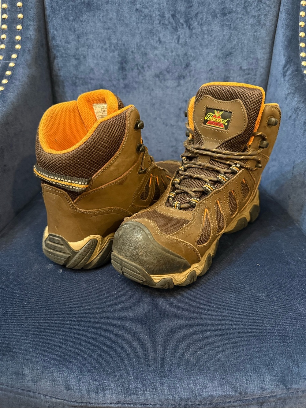 Men’s Thorogood Crosstrex 6” Waterproof Hiking Boots. Size 9.5. Brown/Orange.